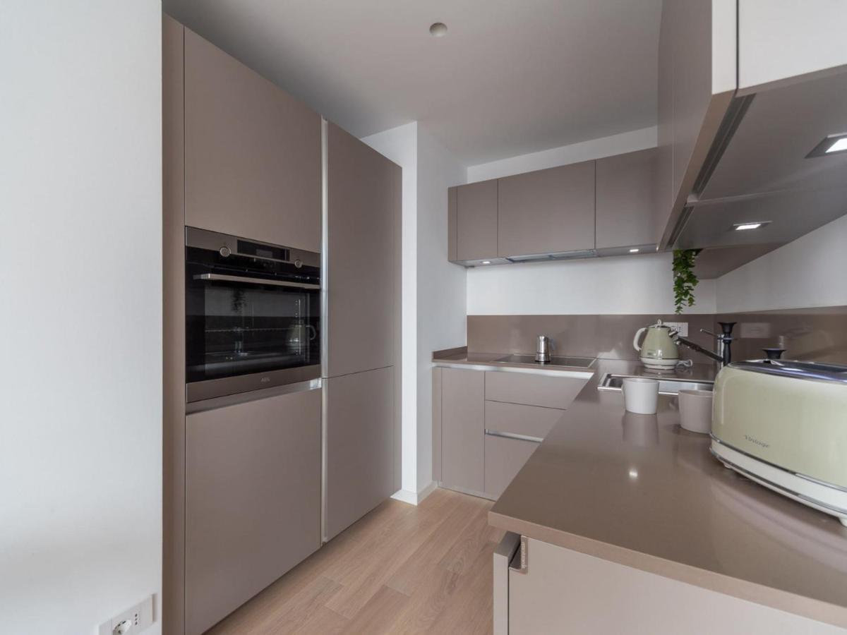 ميلان The Best Rent - Monolocale Moderno A Due Passi Dal Duomo المظهر الخارجي الصورة